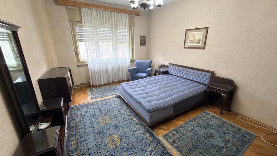Apartament casa 3 camere 130 mp utili zona Parc Sub Arini