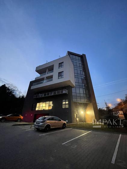 Vanzare spatiu de birouri/comercial, ultrafinisat cu panorama superba!