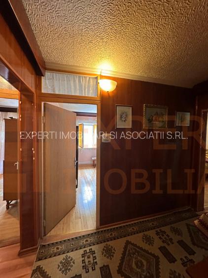 Apartament 4 camere de vânzare în Poarta 6, etaj intermediar - 10