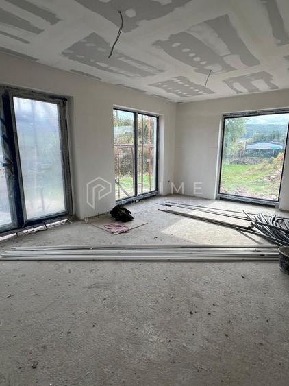 Casă nouă tip duplex izolat fonic în Livezeni