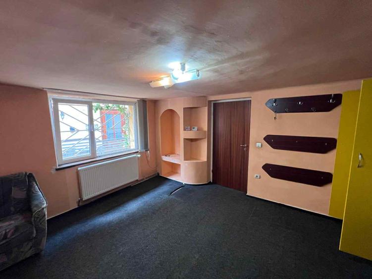 Vanzare apartament la casa - central
