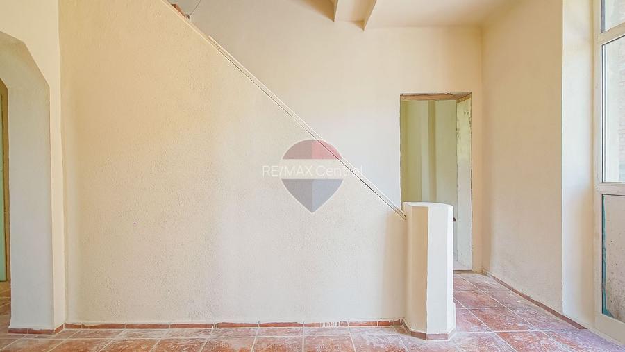 Casă cu potențial în Centrul Civic Brașov | 4 camere - 15