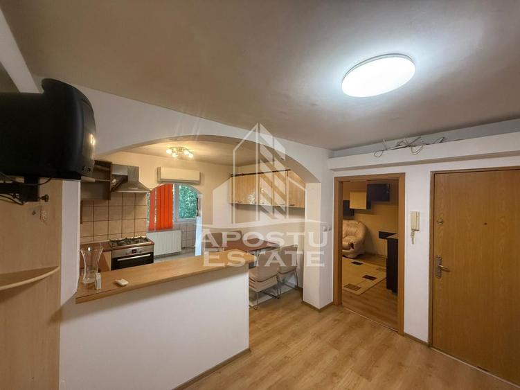 Apartament de inchiriat 3 camere, centrala proprie Aradului, Timisoara