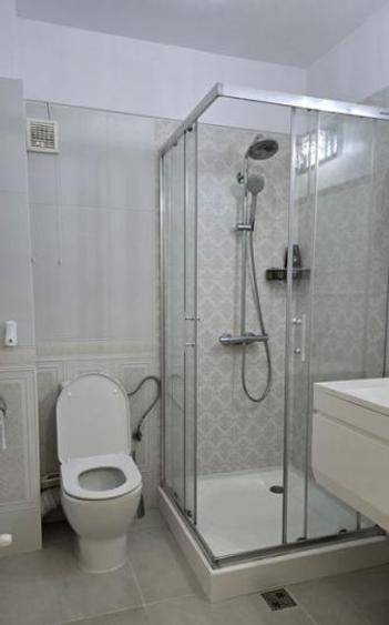 Închiriere Apartament 2 camere în Baneasa, SEMIDECOMANDAT, CENTRALA PROPRIE