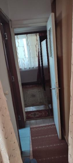 Persoana fizica, vand apartament decomadat, locuibil, liber,