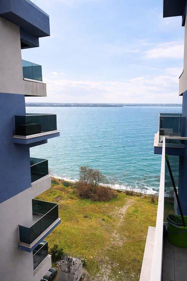 2 Camere Decomandat Mamaia Zona Rex Vedere Frontală La Lac