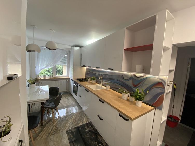 Apartament 3 camere lux langa Prefectura