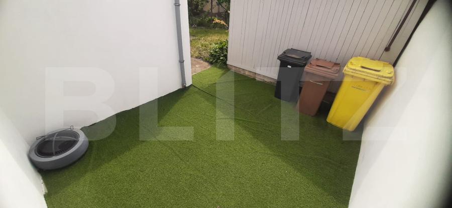 Apartament de vanzare, la casa, cu 2 camere si garaj 66 mp zona Lazaret
