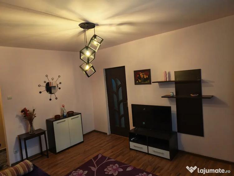 APARTAMENT DE INCHIRIAT
