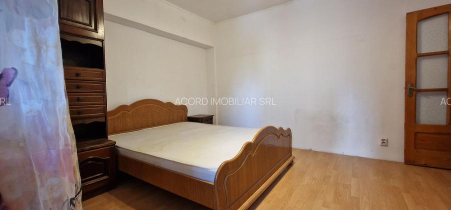 Apartament 4 camere, 2bai , 102 mp zona BCR - 17