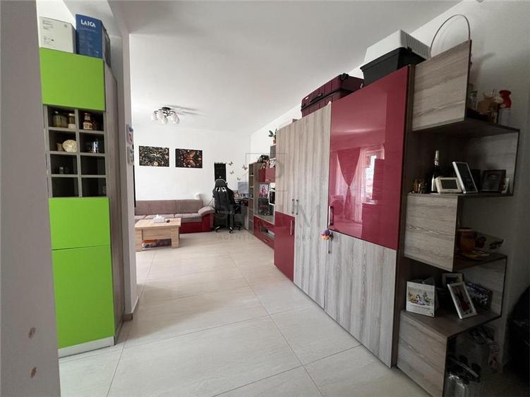BUZIASULUI - 3 Camere - Decomandat - Etajul 1 - LIFT - Mobilat