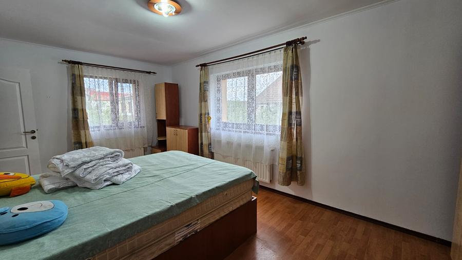 Duplex Tractorul Coresi,mobilat-utilat,curte comuna,650 Euro