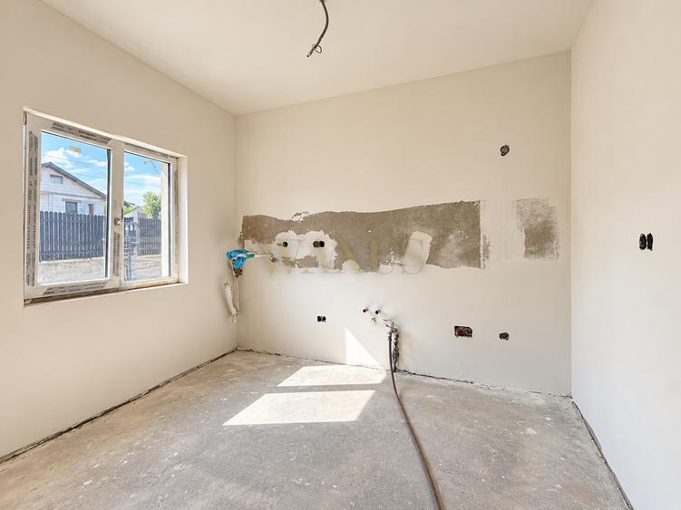 Casa Pe un Nivel - SU 90MP I Teren 490MP - la Intrare in Campenesti