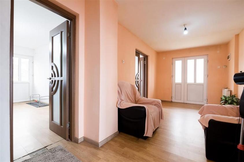 RECO Imobiliare | Casa P+E, 916 mp teren, front 25 ml – Iorga, zona Garii