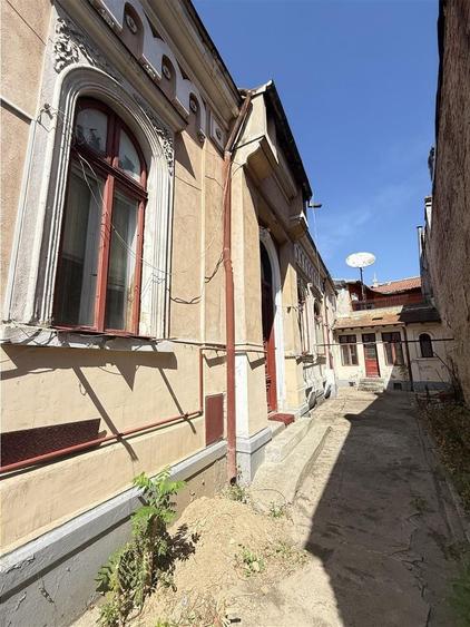 Vanzare casa individuala - Mosilor Parintele Galeriu Bucuresti