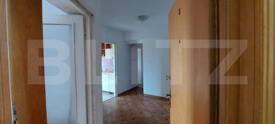 Apartament 3 camere, 114.67 mp, etaj intermediar, zonă Centrală