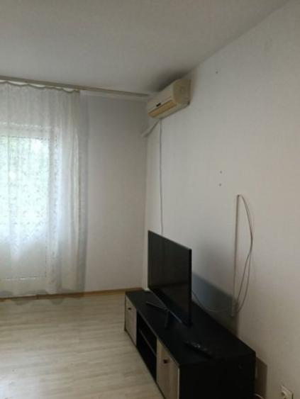 Brancoveanu metrou - Garsoniera bloc mixt