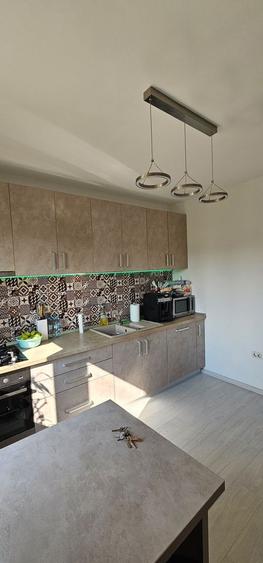 Duplex superb cu 3 Dormitoare. Aproape de Profi. Mobilat si utilat complet.