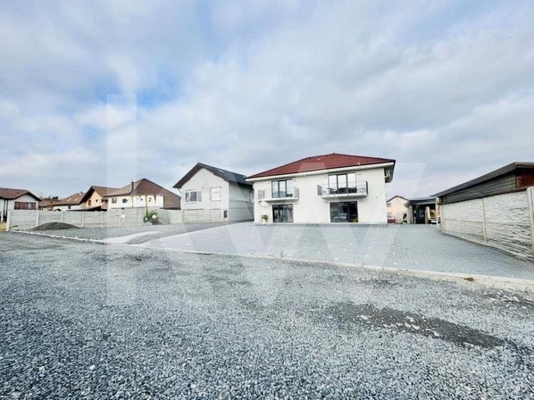 Casă mare cu teren generos – perfect împărțită pentru birouri sau 4 apartamente