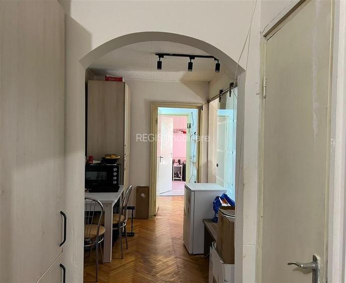 Apartament - 2 camere - decomandat - Astra - 4