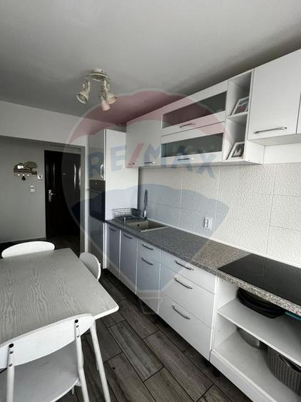 Apartament cu 3 decomandat de vânzare pe Calea Bucuresti 63 mp+balcon