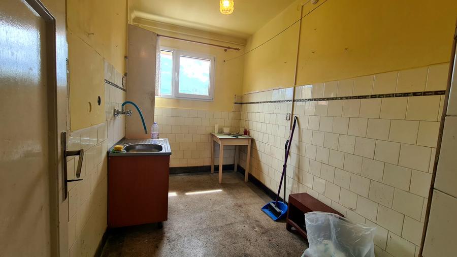 APARTAMENT 2 CAMERE - ET. 4 - SEMIDECOMANDAT