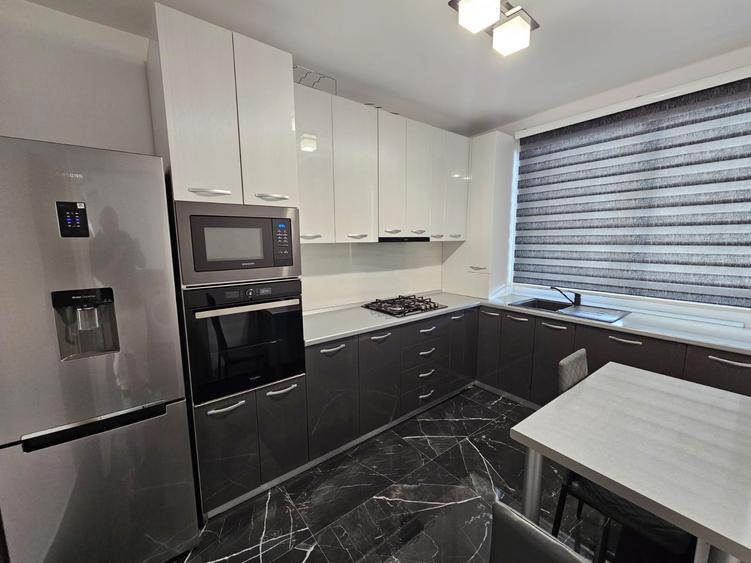 Casa insiruita ( P +1 + curte ) mobilata si utilata + 2 locuri de parcare