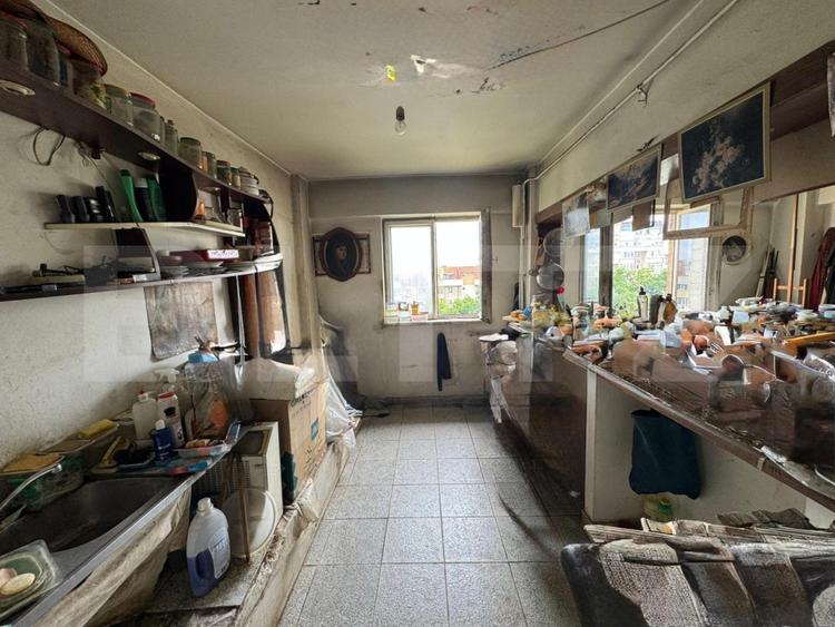 Apartament de 2 camere, 72 mp, decomandat, 2 bai, cartier Lapus
