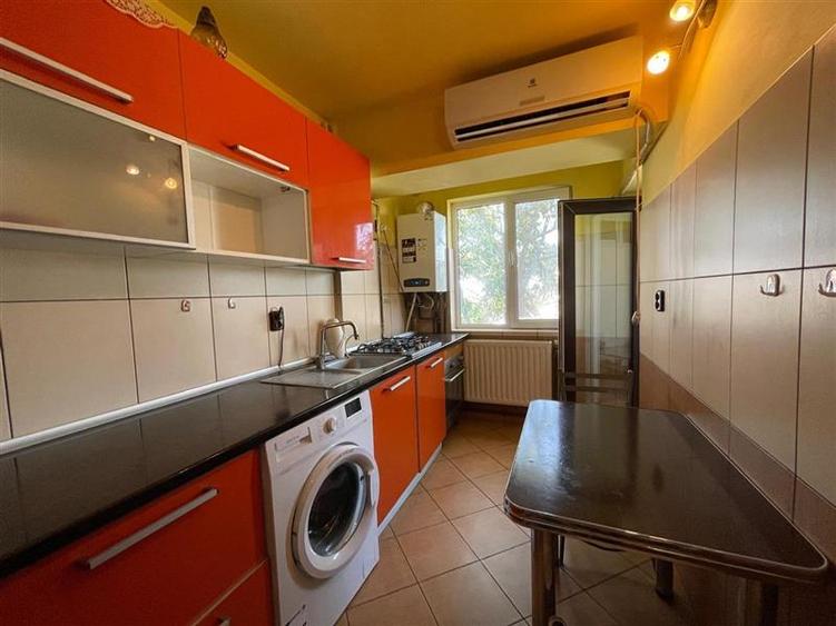Apartament 2 camere de vanzare zona centrala Tulcea