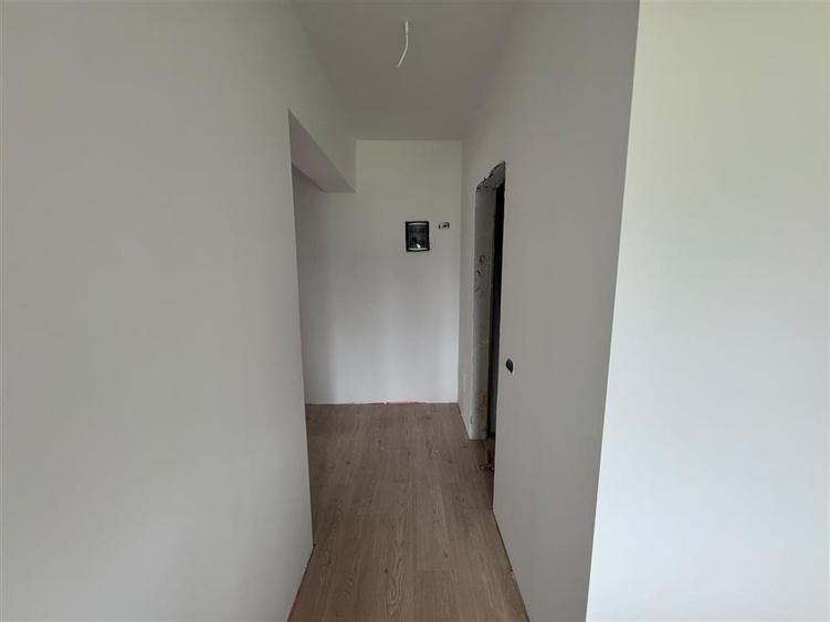 Sp comercial bloc nou, Expres Residence, 100 mp, 2 bai