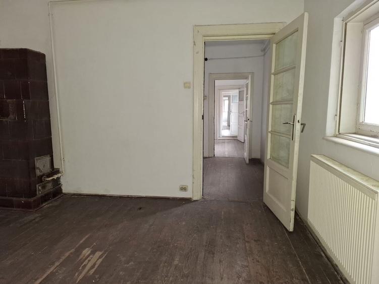 URGENT!, vila singur curte, TEREN IN PROPRIETATE, libera, NEGOCIABIL