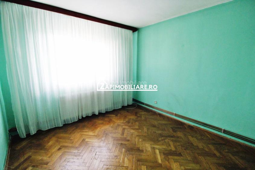 Dambu Pietros - Zona Ansamblul Muresul - 4 camere - 2 balcoane - 5