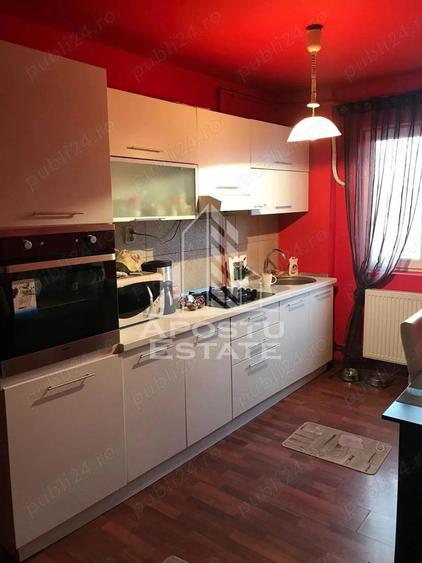 Apartament cu 3 camere, centrala proprie, zona Cetatii
