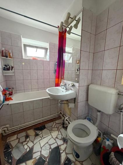 Apartament 4 camere - Flămânda / TOMIS I