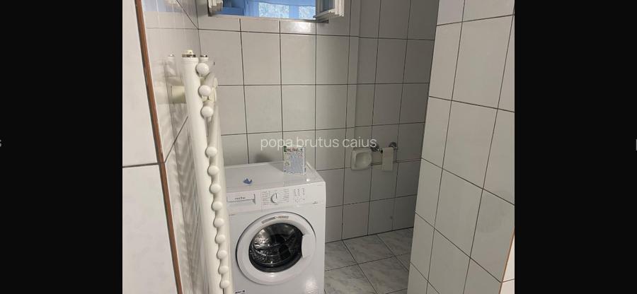 Închiriez apartament 3 camere deosebit, decomandat,zona Medicină,etajul 2/2,  - 16