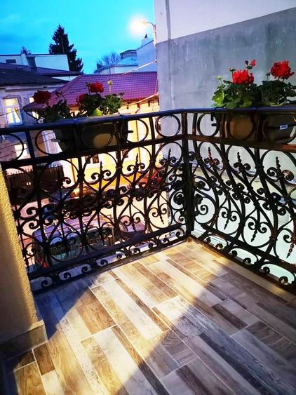 Vanzare apartament cu 4 camere in vila renovata Ultracentral Mitropolie