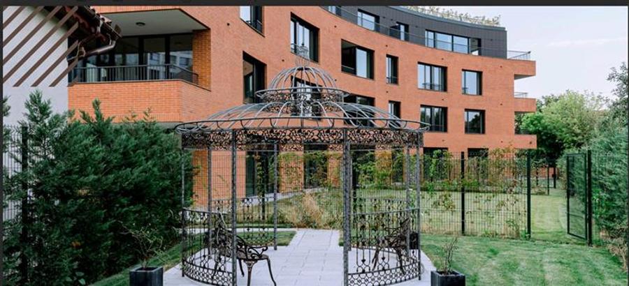 Apartament 4 camere, superb Pipera, cladire exclusivista, 250mp curte