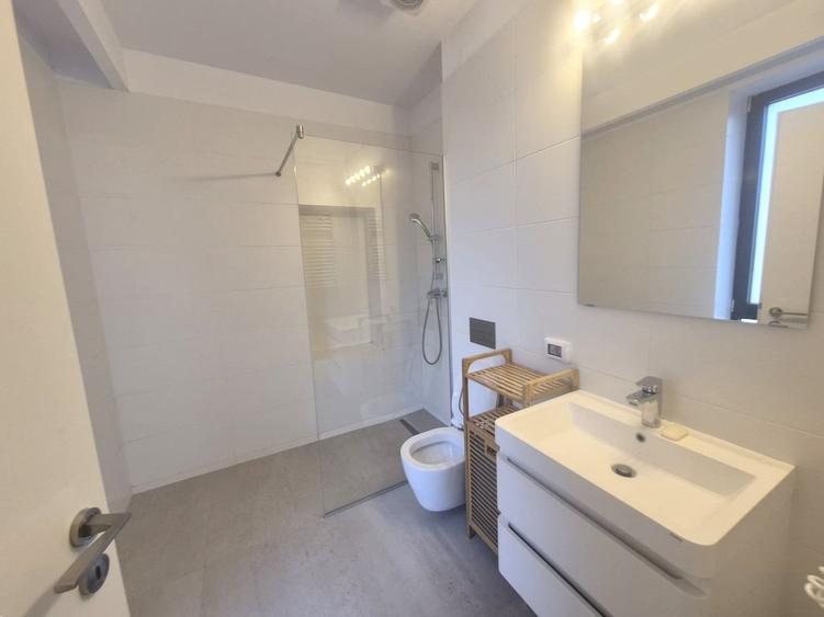 Apartament exclusivist 3 camere cu terasa si parcare | Dacia - Icoanei
