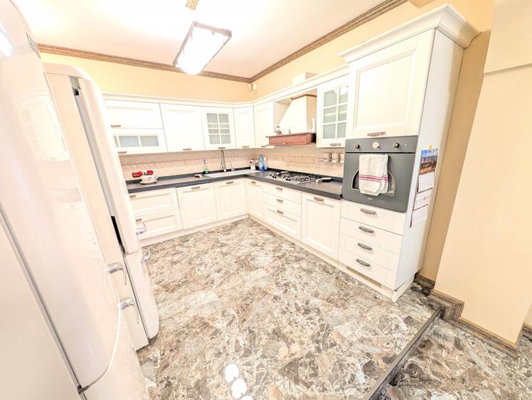 Casa cu piscina si ponton pe lac | Balotesti | 7 camere | Finisaje Premium - 23
