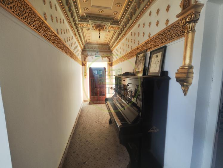 Casa 268.7 mp, teren 1002, Craiova, zona Bariera Valcii.