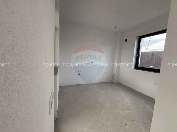 Casă / Vilă cu 4 camere de vânzare - 17