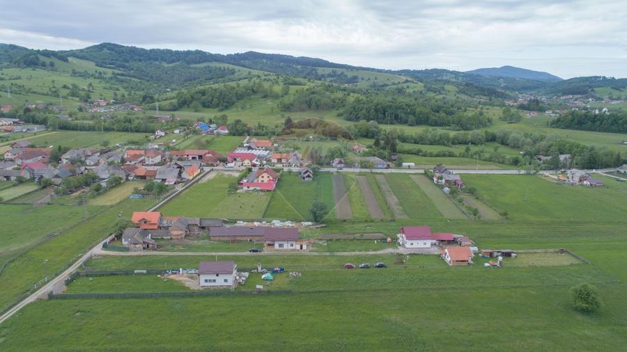 Teren Intravilan + Casa de vacanta Acris | Vama Buzaului | 2551 mp