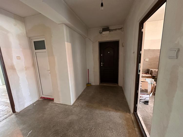 Apartament 3 camere, 2 balcoane - bloc tip vila, Bld. Mihai Eminescu