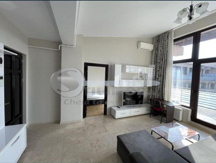 Penthouse de închiriat | 3 camere | Terasă impresionantă de 59 mp