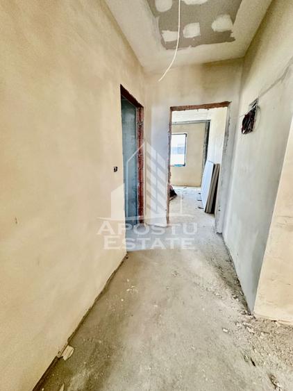 Apartament cu 2 camere, gradina, bucatarie inchisa, in Giroc