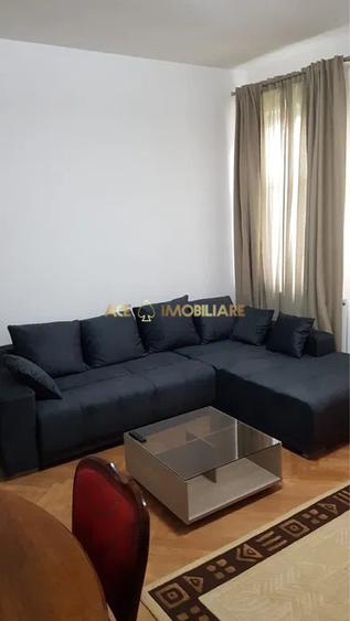 2 Camere de inchiriat | Izvor | Metrou | Centrala | Mobilat