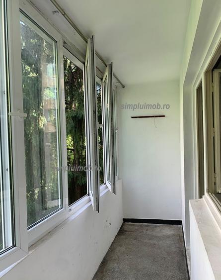 Apartament 3 camere 63 mp etaj 3/4 zonă verde – Berceni/Piata Sudului