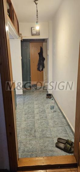 3 cam Sagului-Resitei etaj 1 , centrala proprie