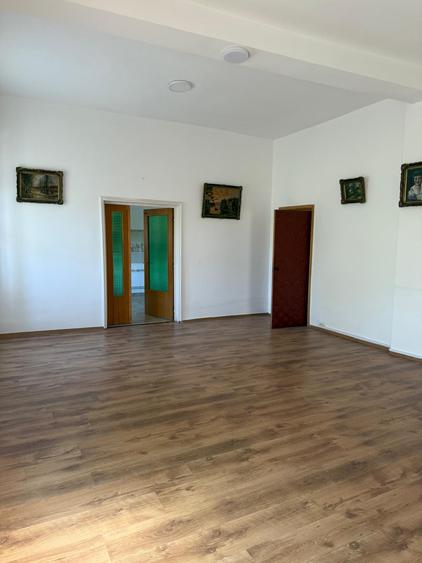 Locuinta si afacere in acelasi loc !
