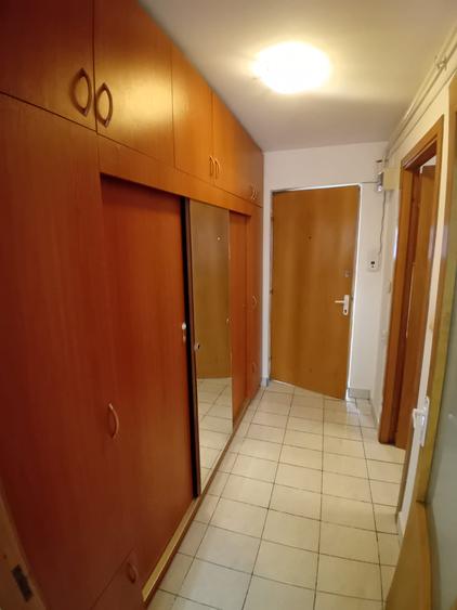 Garsoniera 40mp Metrou Valea Ialomitei, bloc 2007